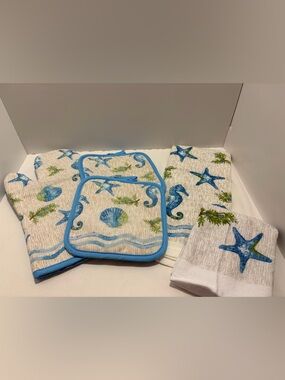 Gold Coast Coastal Themed Kitchen Towel & Potholders Set of 5